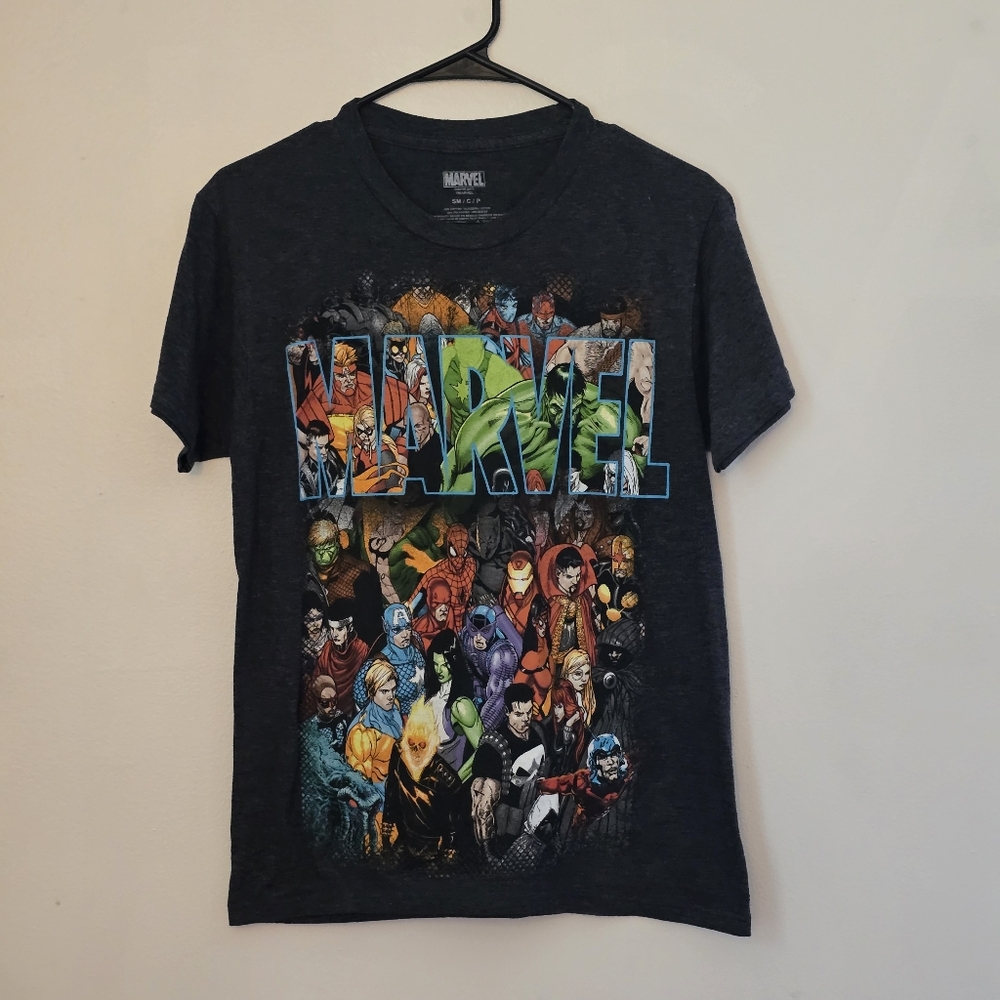 Marvel Women's Small Graphic T-Shirt